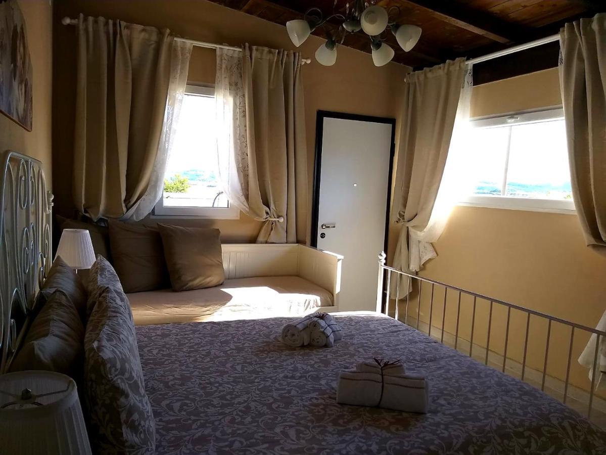 Agriturismo La Collina dei Cavalieri Belvedere Ostrense Esterno foto