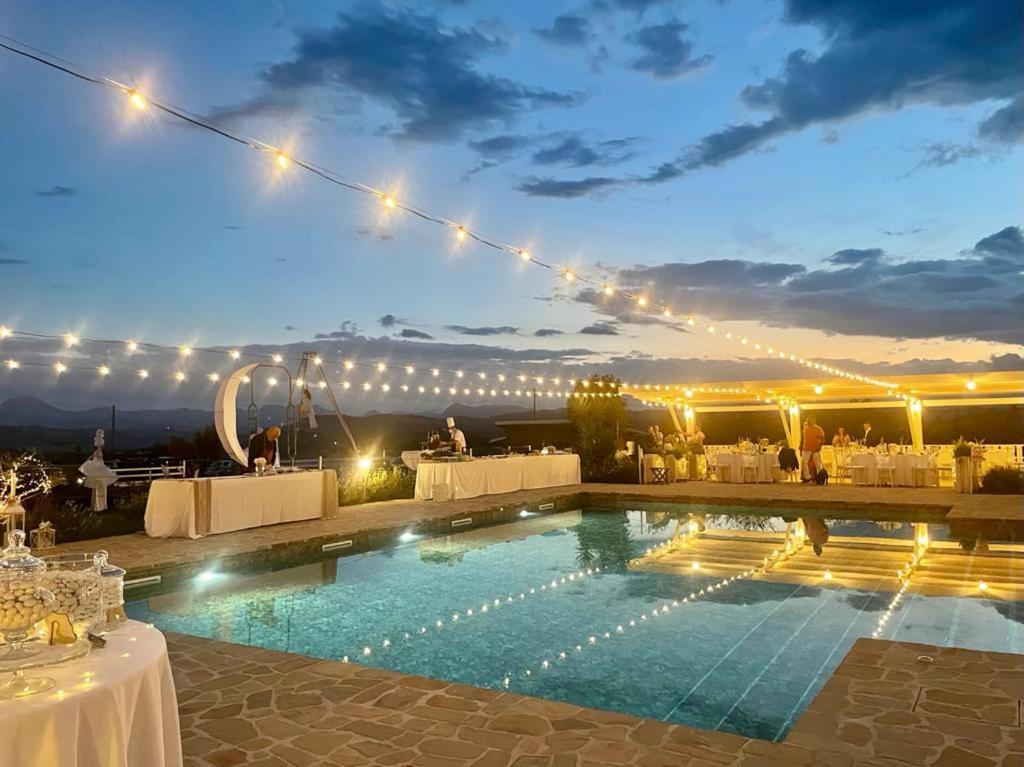 Agriturismo La Collina dei Cavalieri Belvedere Ostrense Esterno foto