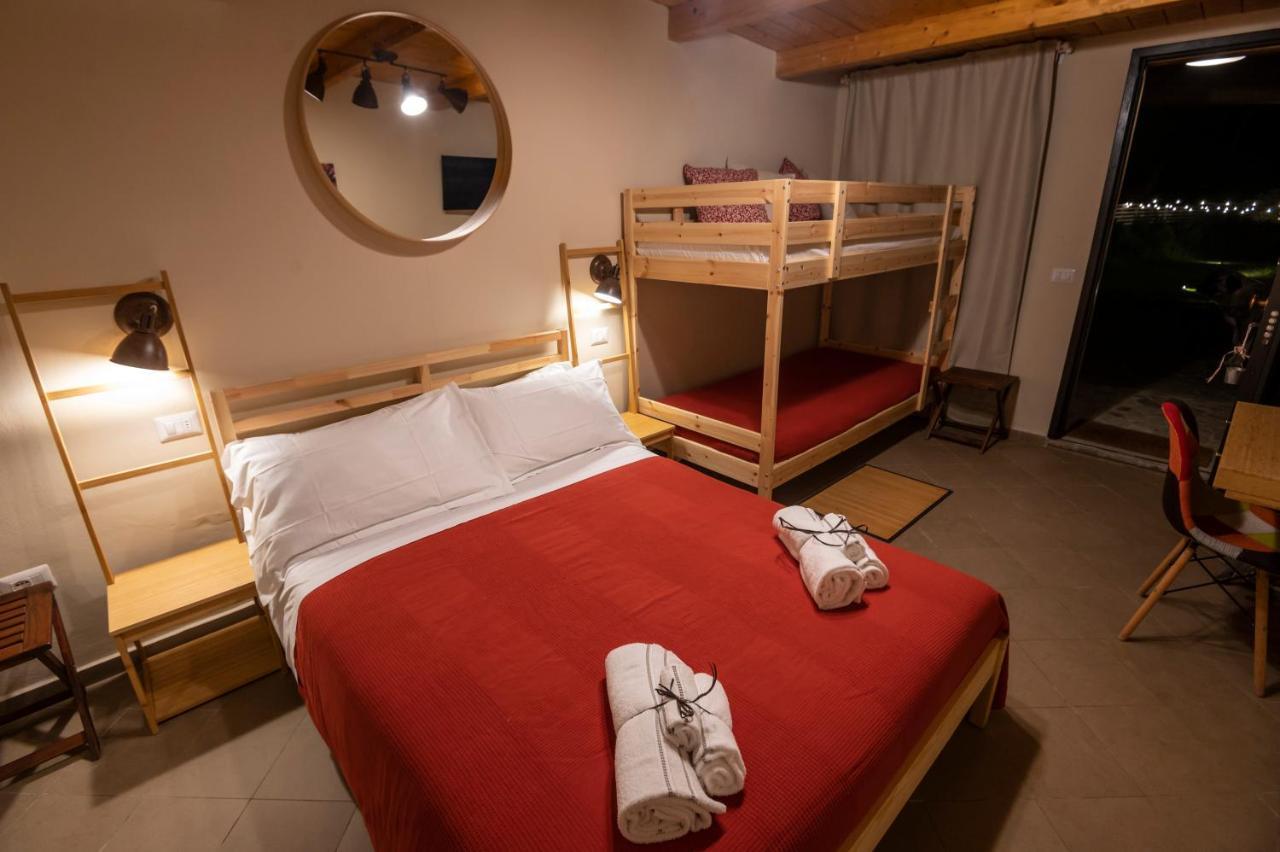 Agriturismo La Collina dei Cavalieri Belvedere Ostrense Esterno foto
